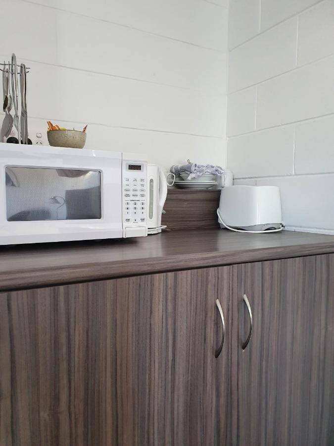 Motel Riverbend Тейлъм Бенд Екстериор снимка